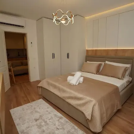 Golden Space 2 Lägenhet Kashari